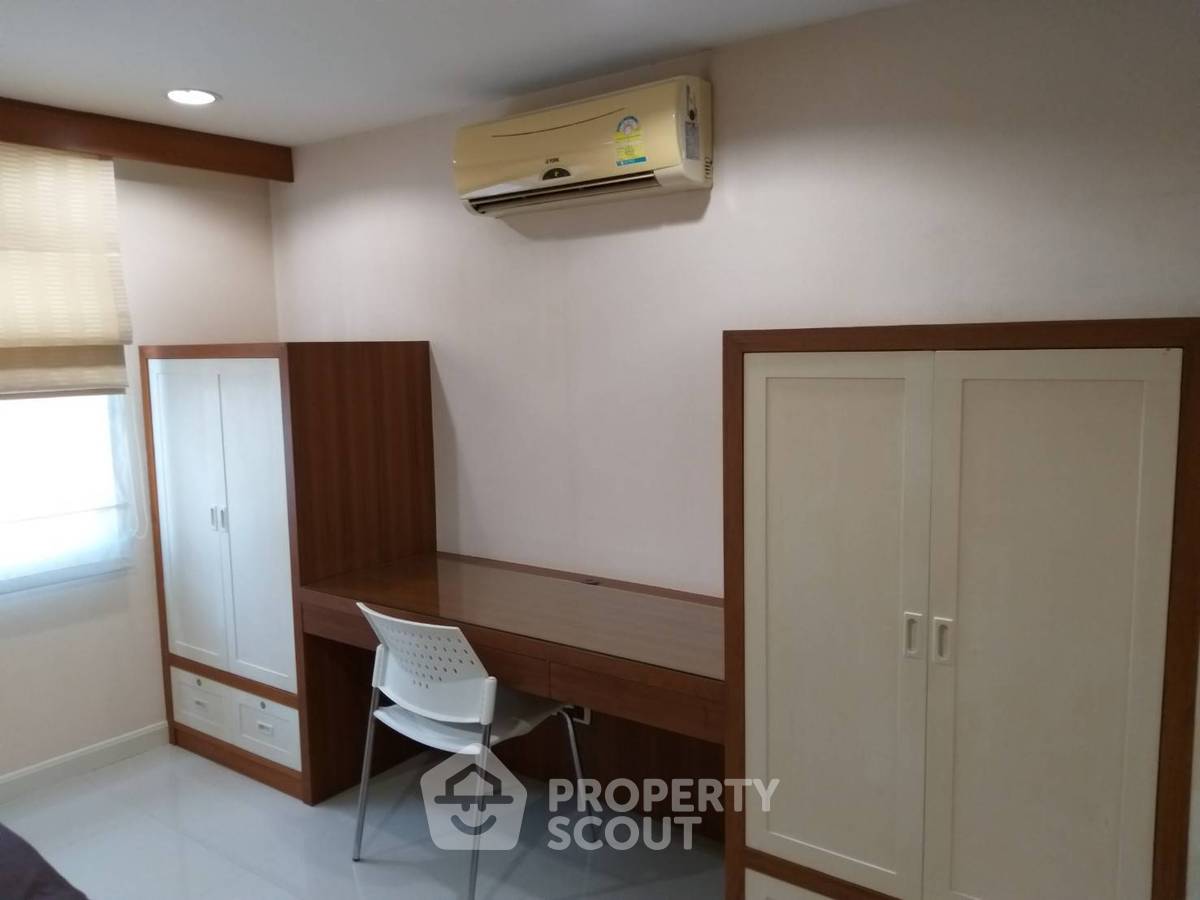 picture 300m To BTS Saint Louis | 2-BR Pabhada Silom Condominium (ID 882394) - 2/10