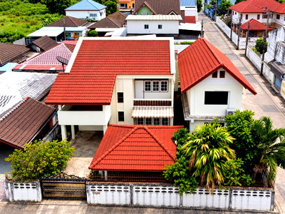 บ้านเดี่ยว กรุงเทพมหานคร : ขายบ้านเดี่ยว วิชิตนคร 2 บางมด จอมทอง กรุงเทพฯ บ้านเดี่ยว 2 ชั้น 87 ตร.ว. พื้นที่ใช้สอย 240 ตร.ม. 4 ห้องนอน 2 ห้องน้ำ จอดรถ 2 คัน ราคา 5.49 ล้านบาท