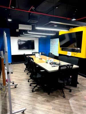 เช่าสำนักงาน เทสโก้โลตัส เอ็กตร้า พระราม 4 : LTH16381 - Office Space for Rent | Richmond Building | Sukhumvit 26 | Near BTS Phrom Phong | 278 Sq.m. | 4 Parking Spaces | 140K/Month