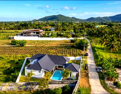 Houses for sale Hua Hin Prachaubkirikhan : Brand New House for sale in Black Mountain Area Huahin 