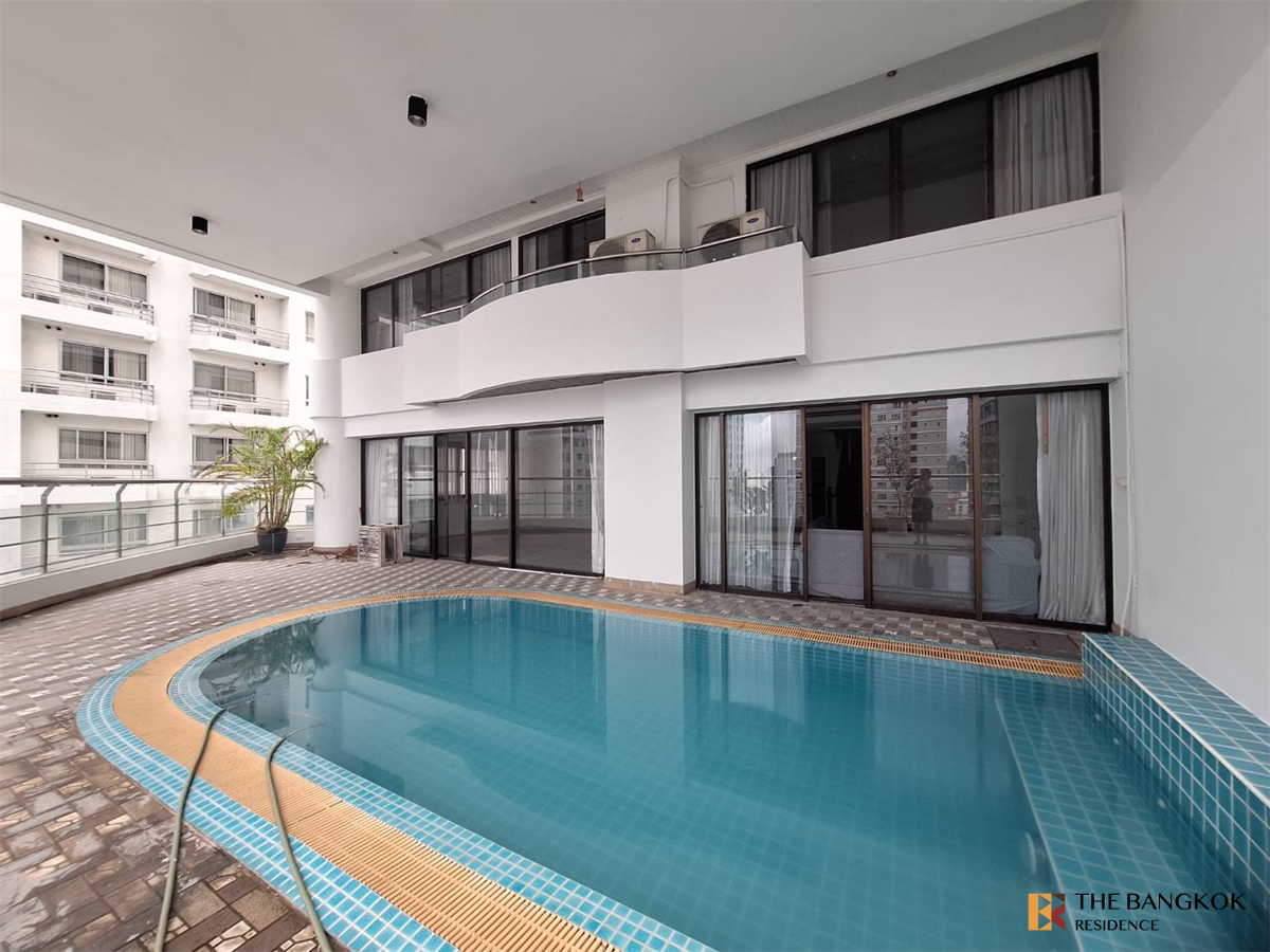 picture Ultimate Luxury Lifestyle with Convenience Le Raffine Sukhumvit 24 - 5/10