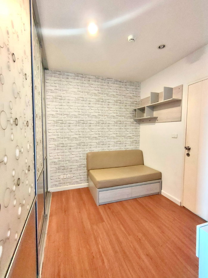 picture Room for sale  v condo Ladkrabang - 6/17