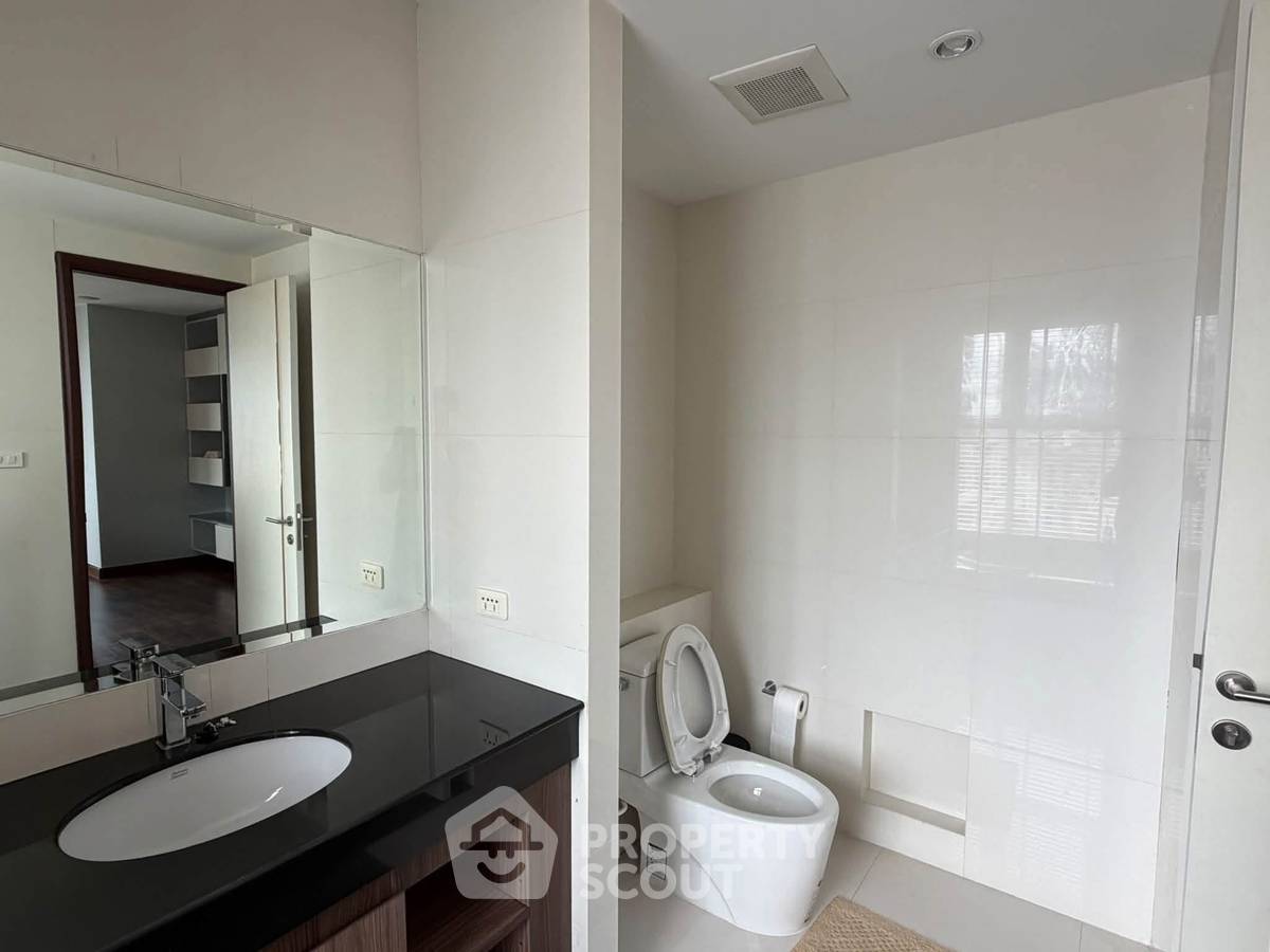 รูป คอนโด 2 ห้องนอน ขนาด 106 ตารางเมตร ขายที่ La Royale Beach Condo พัทยา (ID 3463930) - รูปที่ 4/14