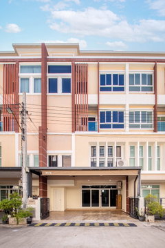 🏡 For Sale: Prachya Home Townhome, Rama 3 | Near Central Rama 3 & BRT Nararam 3 Station