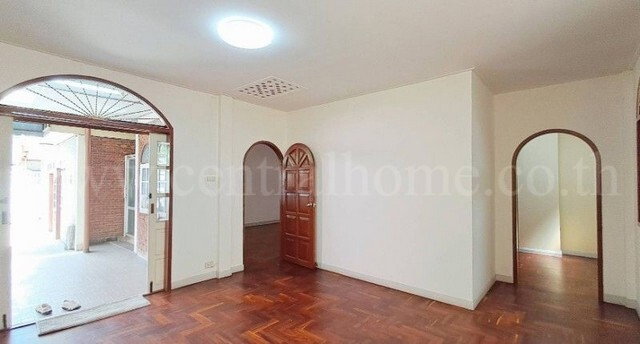 รูป บ้านเดี่ยวทำเลดี ถนนนครอินทร์ เหมาะซื้ออยู่อาศัย หรือ ลงทุนรีโนเวท - รูปที่ 19/20