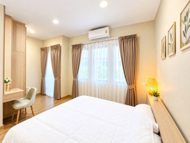 picture Sukhumvit–Lasalle–Bearing MRT Thipphawan 900m.2-story townhouse for rent 2bed and 2 bath DanSamro - 2/8