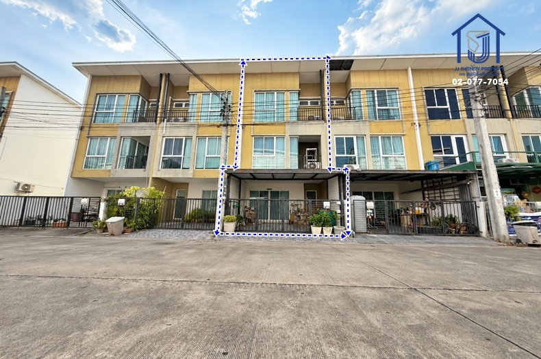 รูป ขายทาวน์โฮม 3 ชั้น หมู่บ้านเบล็ส ทาวน์ รามอินทรา 127  ใกล้ MRT, แฟชั่นไอส์แลนด์ - รูปที่ 1/16