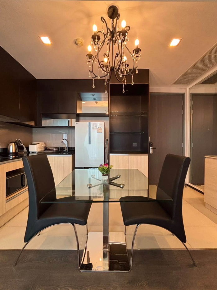 รูป ให้เช่า: Edge Sukhumvit 23 — พร้อมเข้าอยู่ทันที! ห้องมุม 1 ห้องนอน สภาพสวยน่าอยู่ พร้อมอ่างอาบน้ำ และวิวเมืองเปิดโล่ง - รูปที่ 19/28