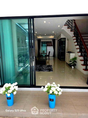 ทาวน์โฮม วิทยาลัยพยาบาลบรมราชชนนีเชียงใหม่ : ทาวน์เฮาส์ 3 ห้องนอน 220 ตร.ม. ย่าน Central Chiangmai Airport (ID 3463732)