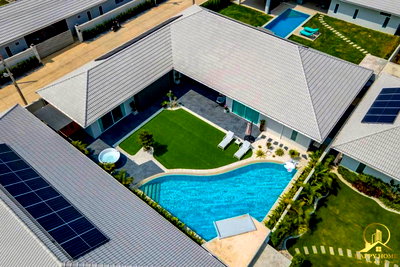 Houses for sale Hua Hin Prachaubkirikhan : Luxury Pool Villa for Sale in Hua Hin Soi 112