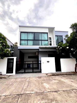 Houses for rent Chiang Mai : House For Rent Near nimman and Maya 5 km 
​Fully furnished and ready to move in