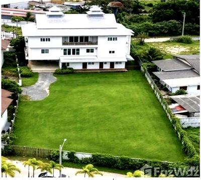 Houses for sale Bang Lamung Chonburi : 5 Bedroom Villa for sale in Nong Prue, Chon Buri  6905152