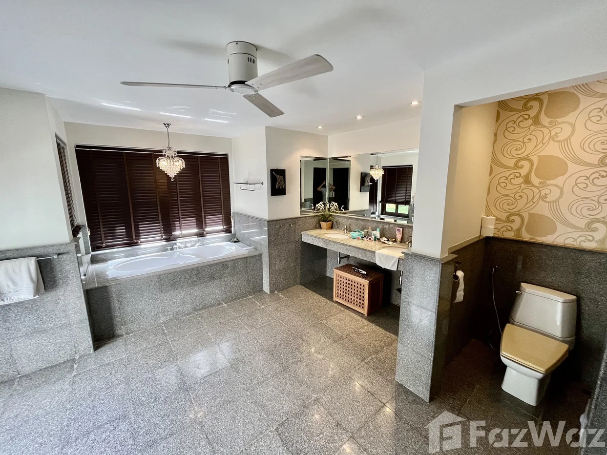 picture Beautiful Traditional Bali-Style Villa at Hunsa 6906250 - 27/51