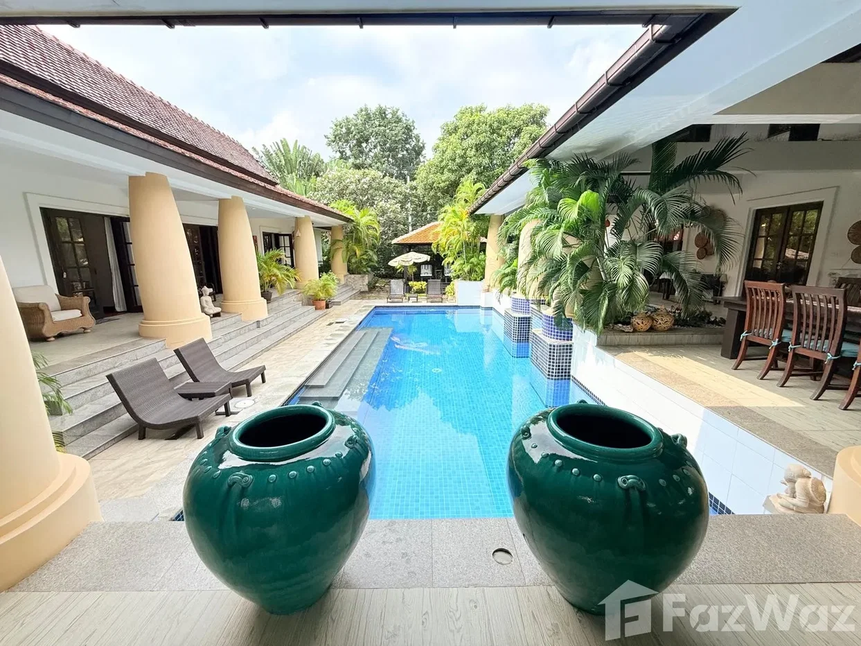 picture Beautiful Traditional Bali-Style Villa at Hunsa 6906250 - 11/51