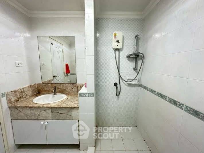รูป คอนโด 3-ห้องนอน ที่ จอมเทียน ยอร์ช คลับ วัน ใกล้ เมืองพัทยา (ID 3462459) - รูปที่ 16/19