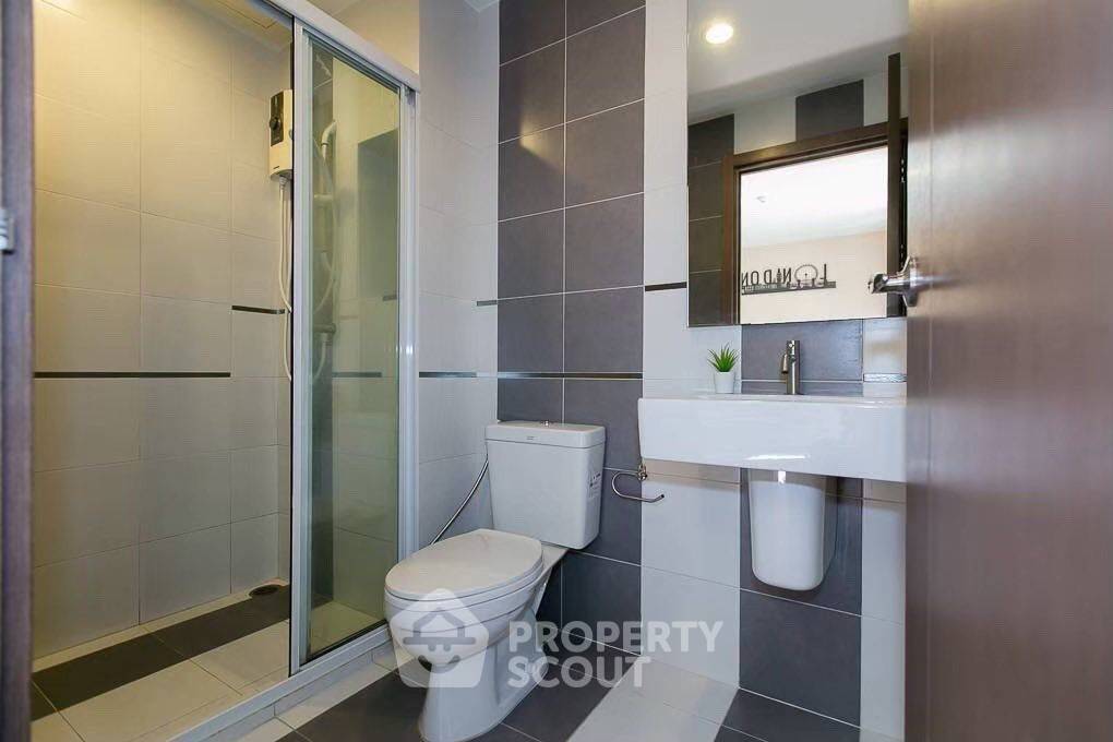 picture 1-BR Condo At The Base Sukhumvit 77 Near BTS On Nut (ID 2492419) - 6/7