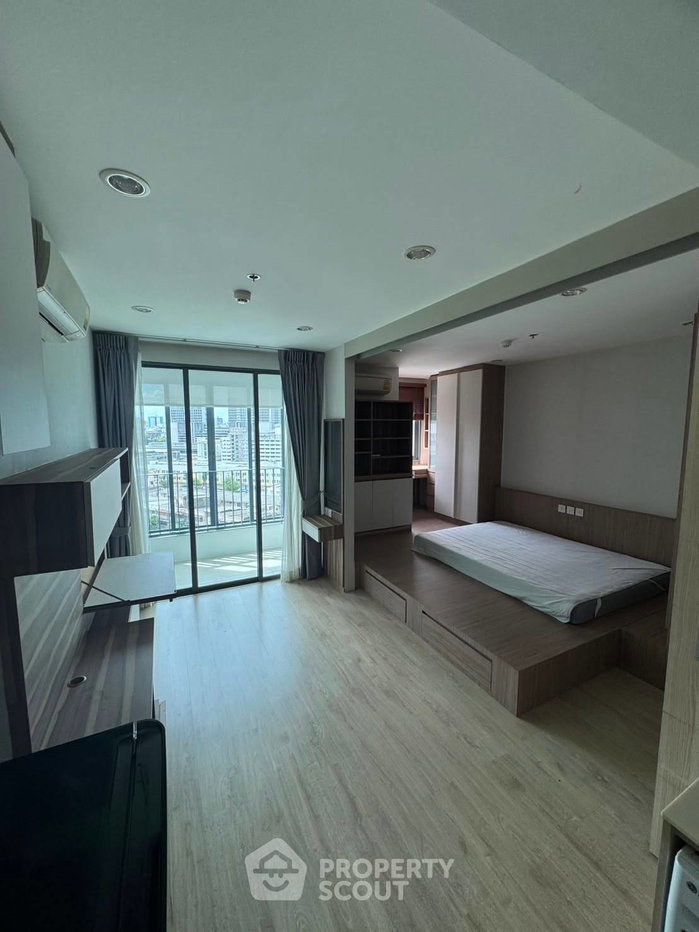 picture 1-BR Condo at Ideo Q Chula Samyan near MRT Sam Yan (ID 3471126) - 1/11