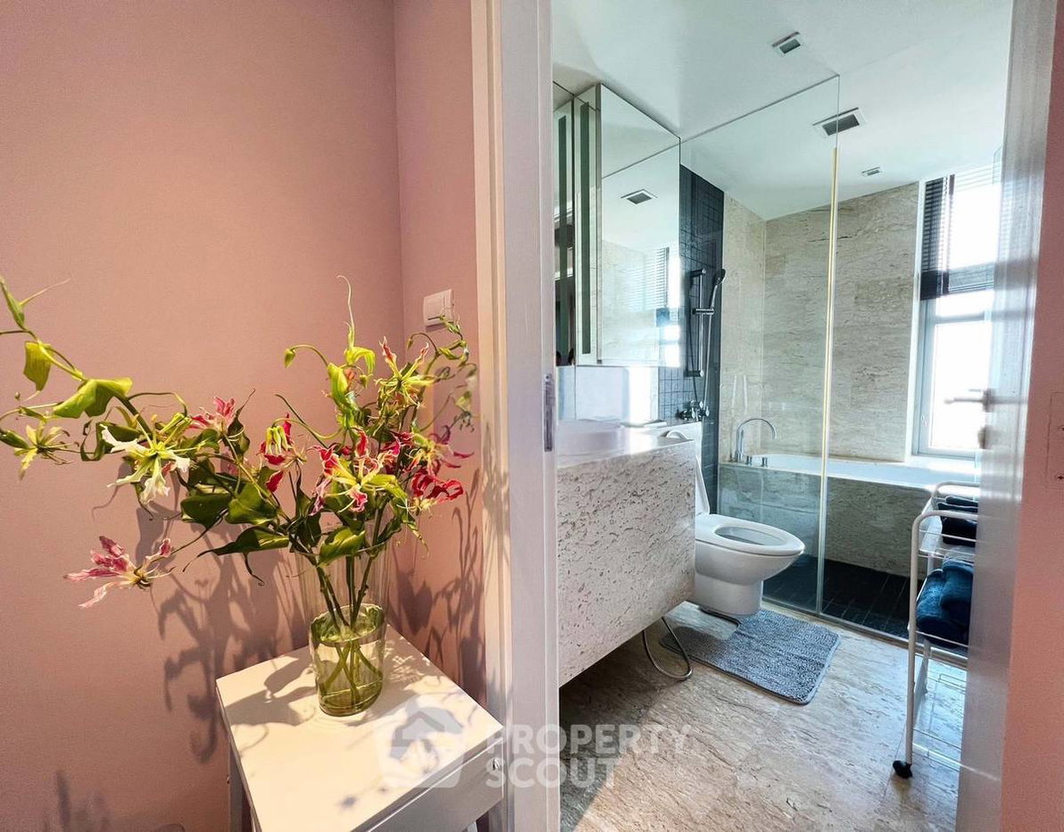 picture 43rd-Floor 2-BR Condo At The Pano Rama 3 (ID 3073517) - 7/10