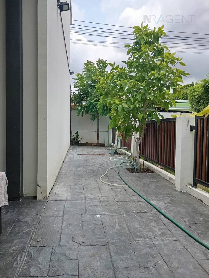 รูป 📌 ขายทาวน์เฮาส์ โครงการ ไลโอ บลิสซ์ ศรีนครินทร์-เทพารักษ์ 2 ชั้น 4 ห้องนอน 2 ห้องน้ำ - รูปที่ 3/8