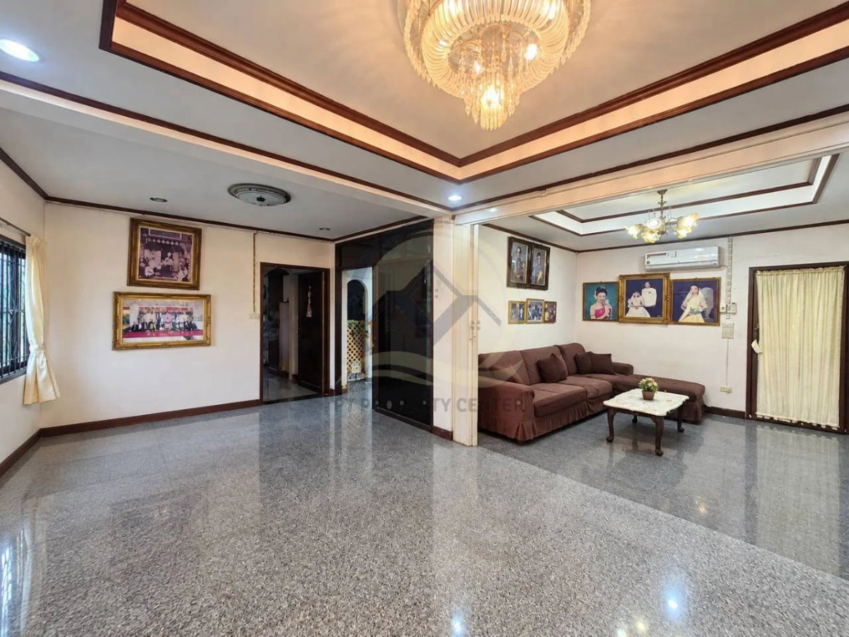 รูป บ้านเดี่ยว 2 ชั้น สร้างเอง ซอยลำลูกกา 33 บ้านเดี่ยว 2 ชั้นใกล้รถไฟฟ้า หน้าบ้านไม่ชนใคร ได้ความเป็นส่วนตัวสูง ลมพัดผ่านดี ไม่แออัด - รูปที่ 5/23