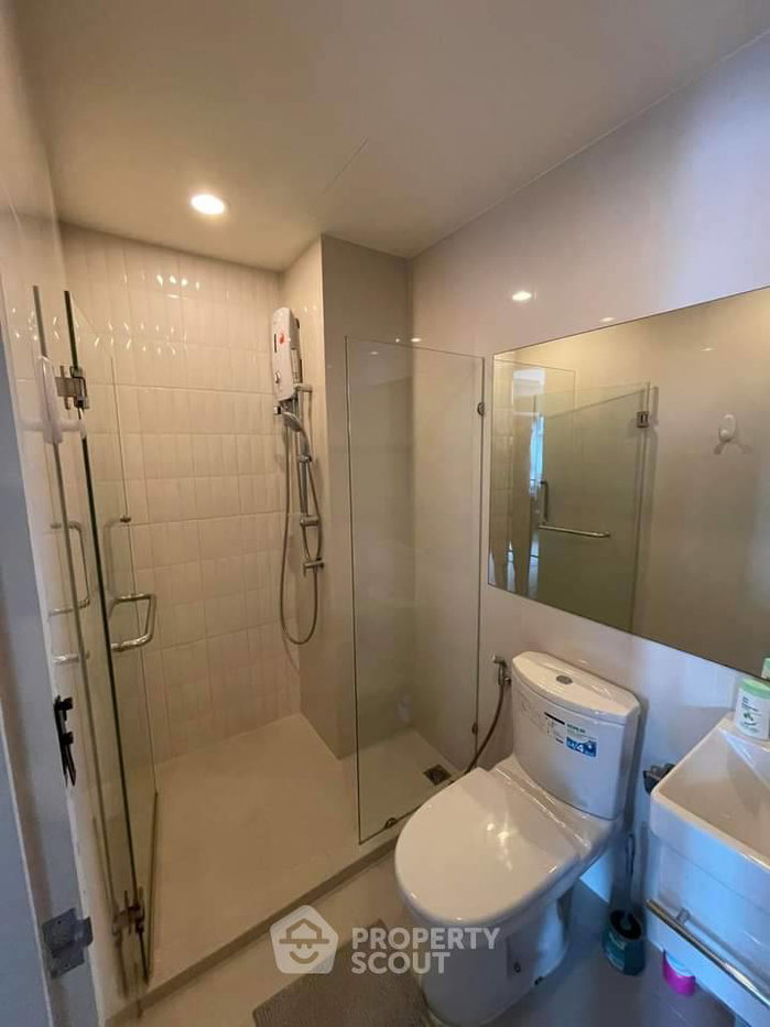 picture 2-BR Condo at Life Asoke near ARL Makkasan (ID 1433845) - 2/12