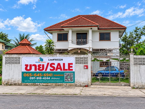 100229 - ขายบ้านเดี่ยว 2 ชั้น พร้อมที่ดินแปลงใหญ่ ทำเลหลักสี่ ทำเลดอนเมือง หลักสี่ แจ้งวัฒนะ 93 ตารางวา ใกล้สนามบินดอนเมือง เพียง 2 กม.