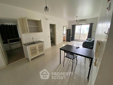 2-BR Condo at Baan Suanthon near BTS Sena Nikhom (ID 3473587)