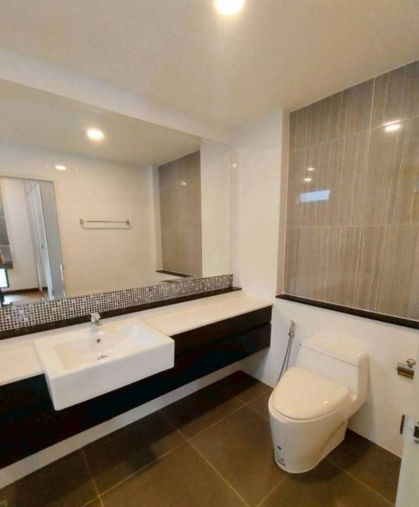 รูป ให้เช่าบ้านเดี่ยวโครงการ The City Bangna KM.7 Phase 1 หลังห้าง เมกา บางนา เดินทางสะดวก เฟอร์นิเจอร์และเครื่องใช้ไฟฟ้าครบพร้อมเข้าอยู่-RW008540 - รูปที่ 9/20