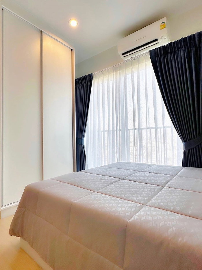 รูป Metro Sky Wutthakat【𝐑𝐄𝐍𝐓】🔥ห้องสวยกะทัดรัด ตกแต่งโทนสว่าง โซฟานุ่ม พร้อมระเบียงวิวโล่ง🔥 ติดต่อไลน์ไอดี: @hacondo - รูปที่ 5/9