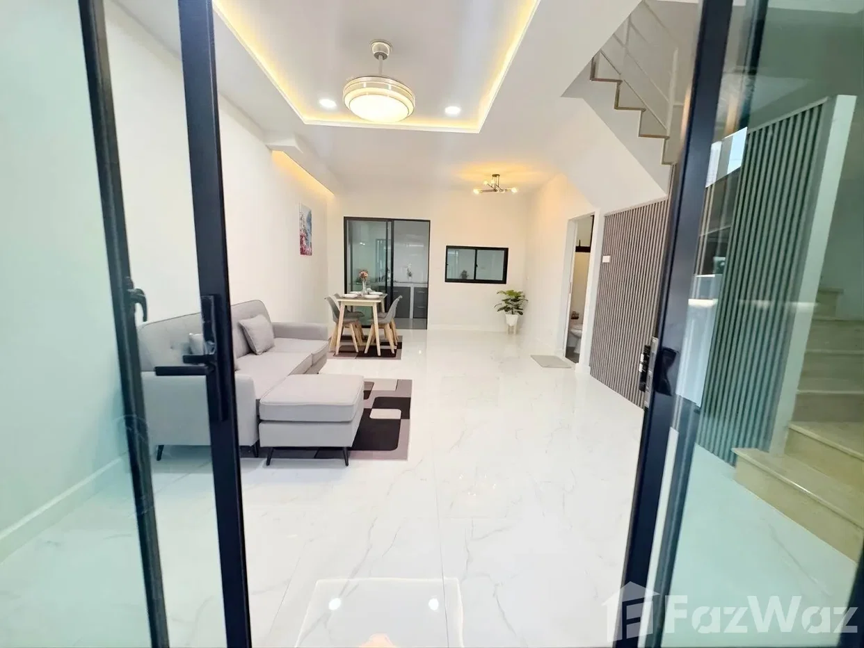 picture 3 Bedroom Townhouse for sale in Tha Raeng, Bangkok  6908685 - 4/16