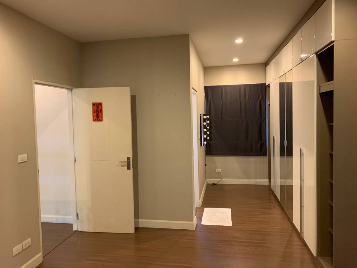 รูป 98427 - ขายด่วน บ้านเดี่ยว บุราสิริ วงแหวน-อ่อนนุช บ้านสวยพร้อมอยู่ ราคาดี คุ้มค่าทั้งการซื้ออยู่เอง หรือซื้อเพื่อการลงทุน - รูปที่ 4/12