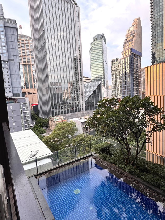 picture 🏢 Noble Refine Corner rooms 2 bedroom, swimming pool view - 10/10