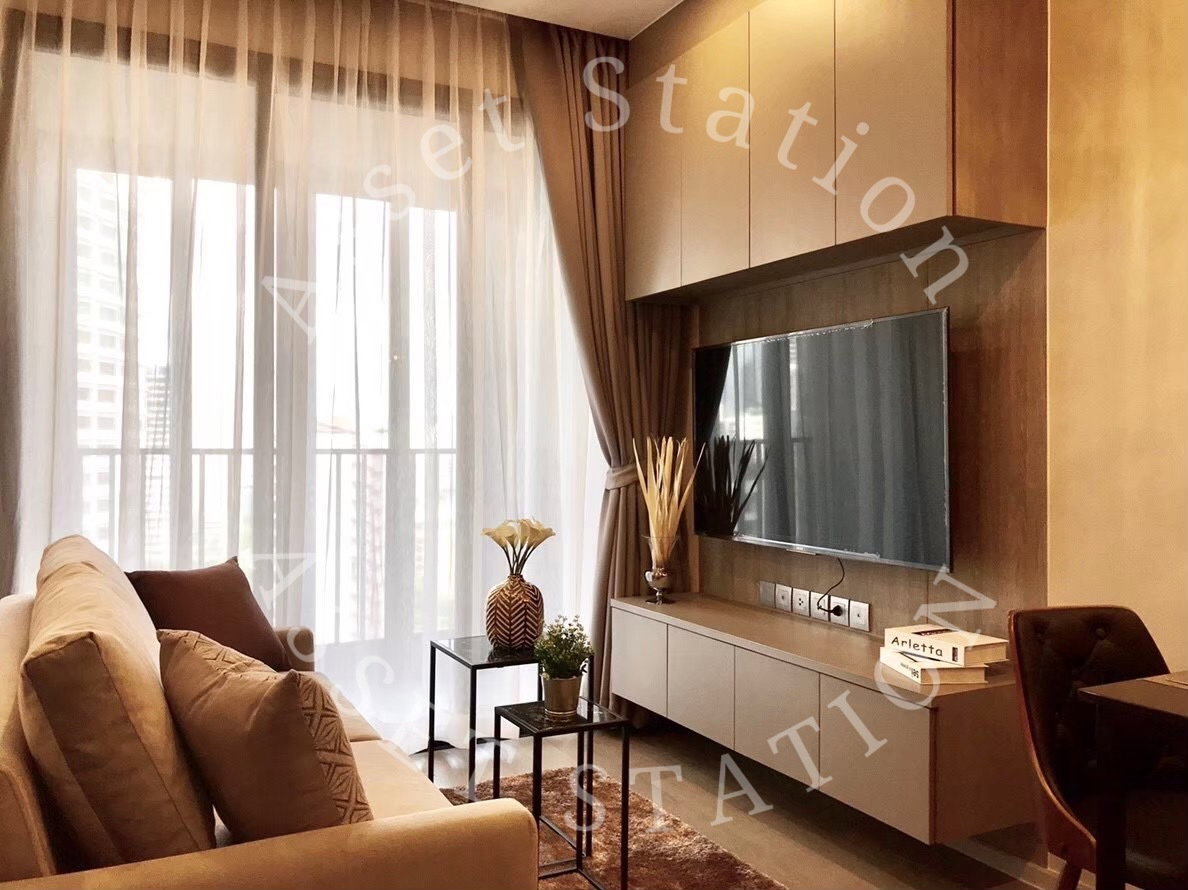 picture Ashton Asoke - Rama 9 | ð
Near MRT Phra Ram 9 and Airport Rail Link Makkasan - 7/11