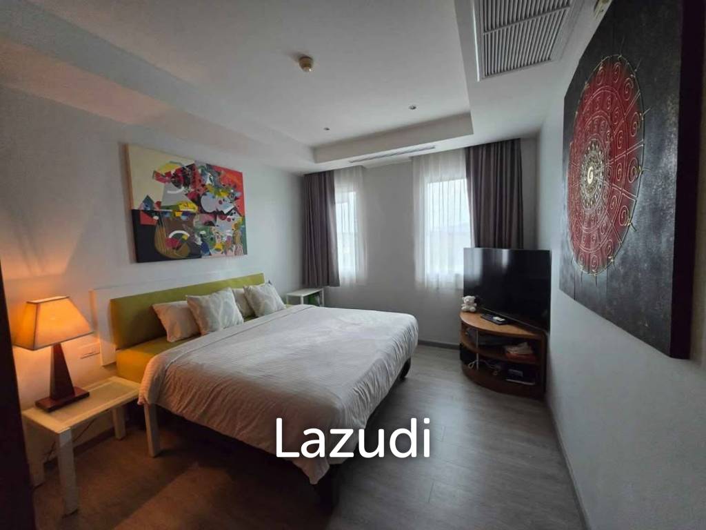 picture Spacious 3-Bedroom Condo Close to HeadStart International School - 10/18