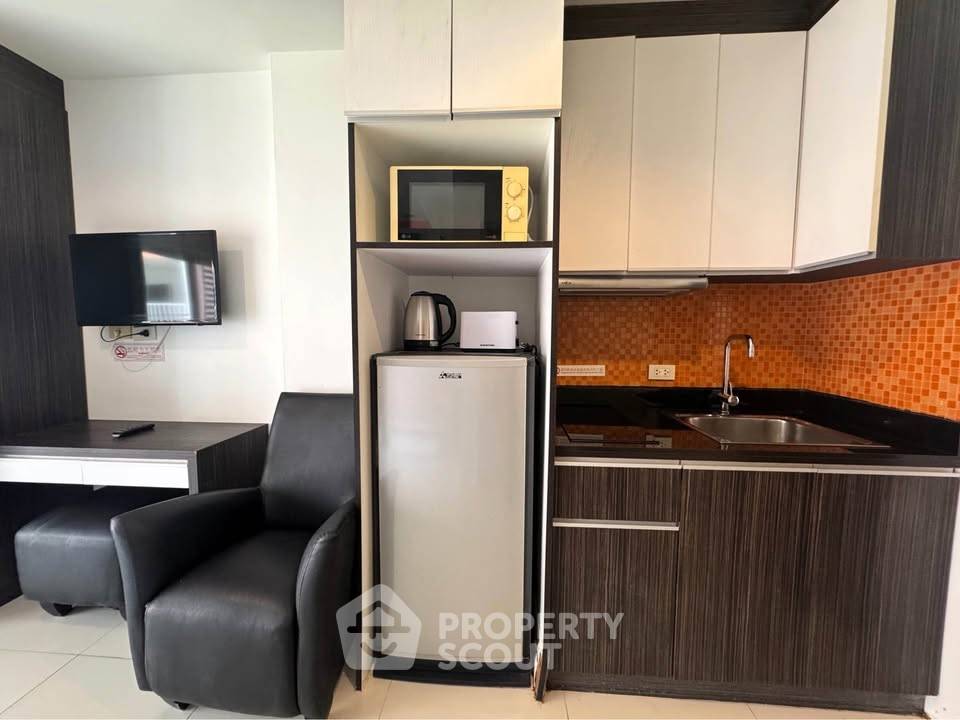 picture Studio Condo at New Nordic VIP 3 close to Phratamnak (ID 3470013) - 12/14