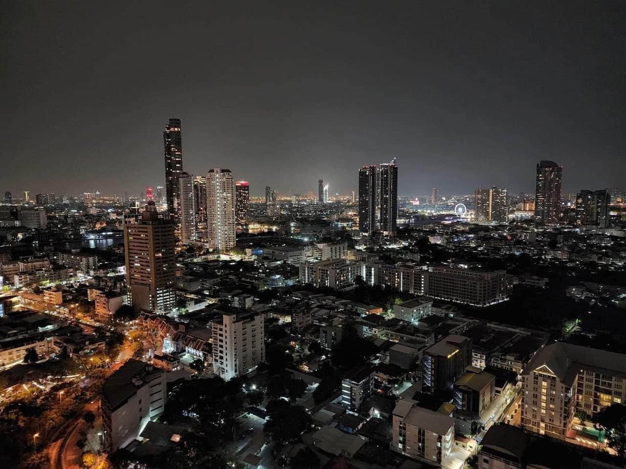รูป Villa Sathorn【𝐑𝐄𝐍𝐓】🔥ห้องโทนเข้มทันสมัย กั้นโซนโปร่ง โซฟานุ่ม พร้อมวิวเมืองยามค่ำคืน🔥 ติดต่อไลน์ไอดี: @hacondo - รูปที่ 4/5