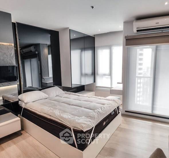 picture 27th-Floor 1-BR Condo At Life One Wireless Near BTS Phloen Chit (ID 3469025) - 2/4