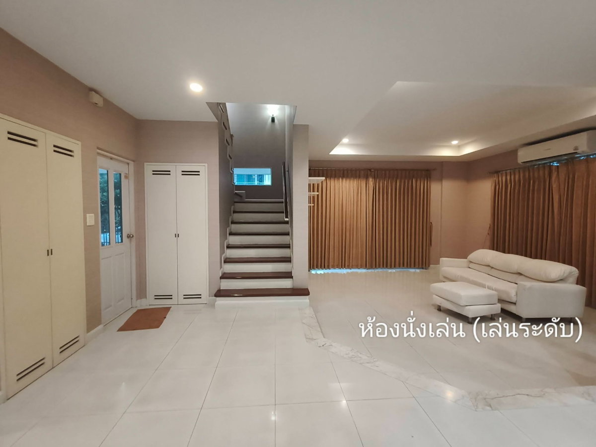 รูป ให้เช่าบ้านเดี่ยวสวยพร้อมอยู่ บ้านนันทวัน ศรีนครินทร์ บางนา 2 ชั้น 156ตรว. 340ตรม. 4ห้องนอน พร้อมห้องน้ำในตัว - รูปที่ 9/22