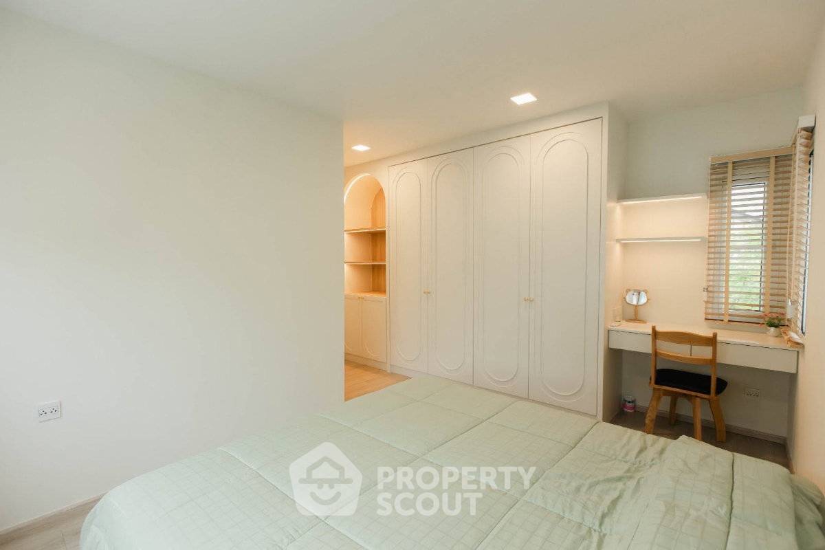 picture 3-BR 280 Sqm House At Villaggio 3 Srinakarin - Bangna (ID 3465169) - 8/12