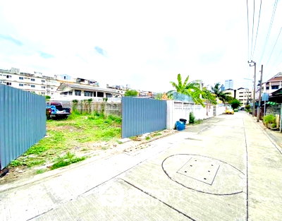 Land for rent Lat Phrao Road : Land For Rent Near MRT Sutthisan 60m In Ratchadaphisek (ID 3466769)