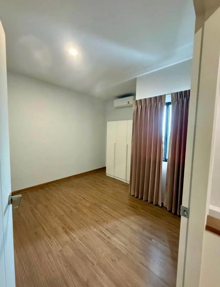 รูป 🏡 ให้เช่าทาวน์โฮมหรู 3.5 ชั้น Maison 168 ลาดพร้าว 101 (K289)
💰 35,000 บาท/เดือน - รูปที่ 29/30