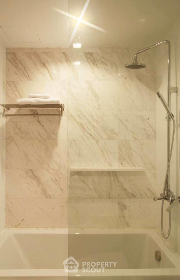 picture 29th-Floor 1-BR Condo At HQ Thonglor Near BTS Thong Lor (ID 2401053) - 8/10