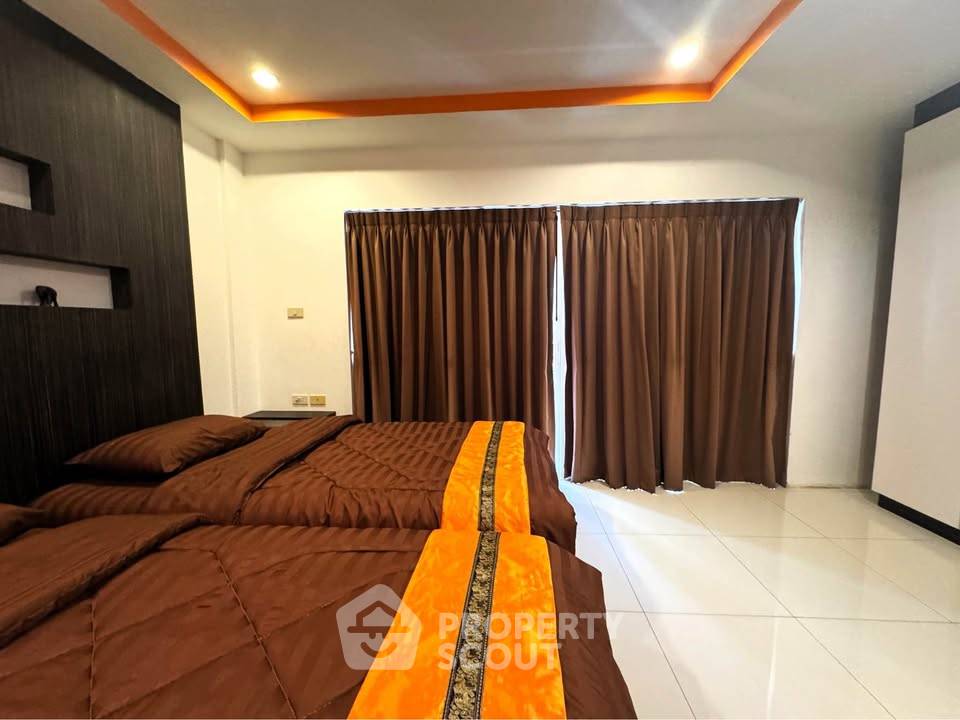 picture Studio Condo at New Nordic VIP 3 close to Phratamnak (ID 3470013) - 7/14