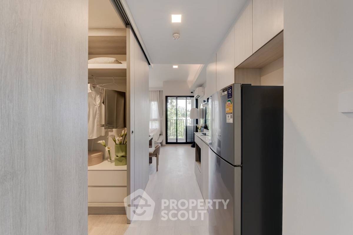 picture 1-BR Condo At COBE Ratchada-Rama 9 Near MRT Huai Khwang (ID 2205830) - 11/12