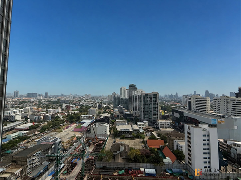 Hurry to book!! Popular rare units Park Origin Thonglor