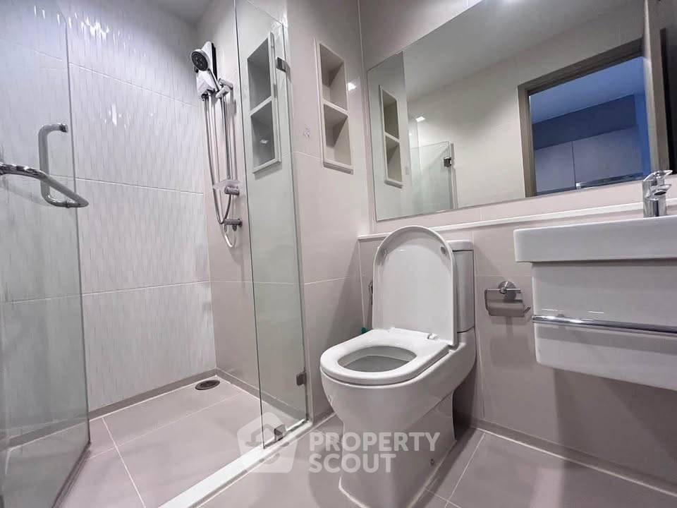 picture 35th-Floor 1-BR At Life Asoke - Rama 9 Near MRT Phra Ram 9 (ID 3467132) - 9/9