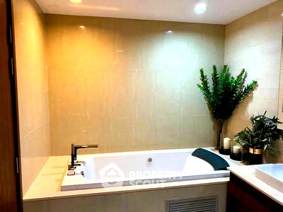 Condos for rent : 2-BR Condo at The Hudson Sathorn 7 near BTS Chong Nonsi (ID 3471120)
