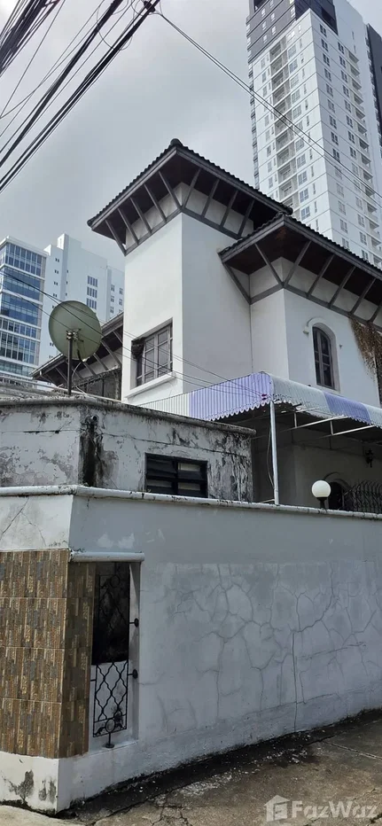 picture 4 Bedroom House for sale in Khlong Tan Nuea, Bangkok  6908403 - 15/19