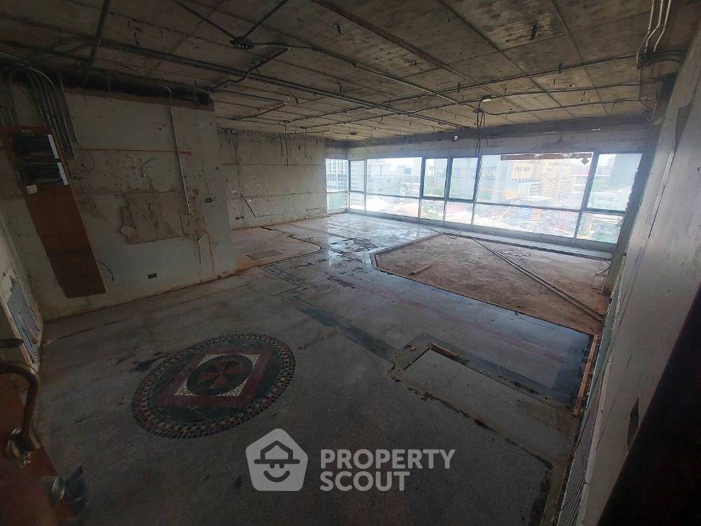 picture 200m To MRT Lat Phrao | 3-BR Vibhavadee Suite (ID 1262281) - 3/6