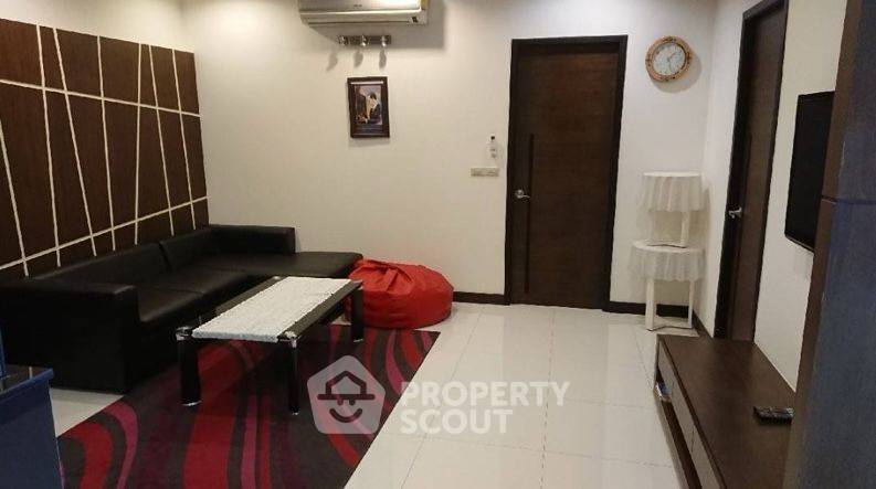 picture 24th-Floor 2-BR Baan Sathorn Chaopraya, BTS Krung Thon Buri (ID 549289) - 1/13